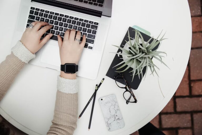 start a virtual assistant business with no experience