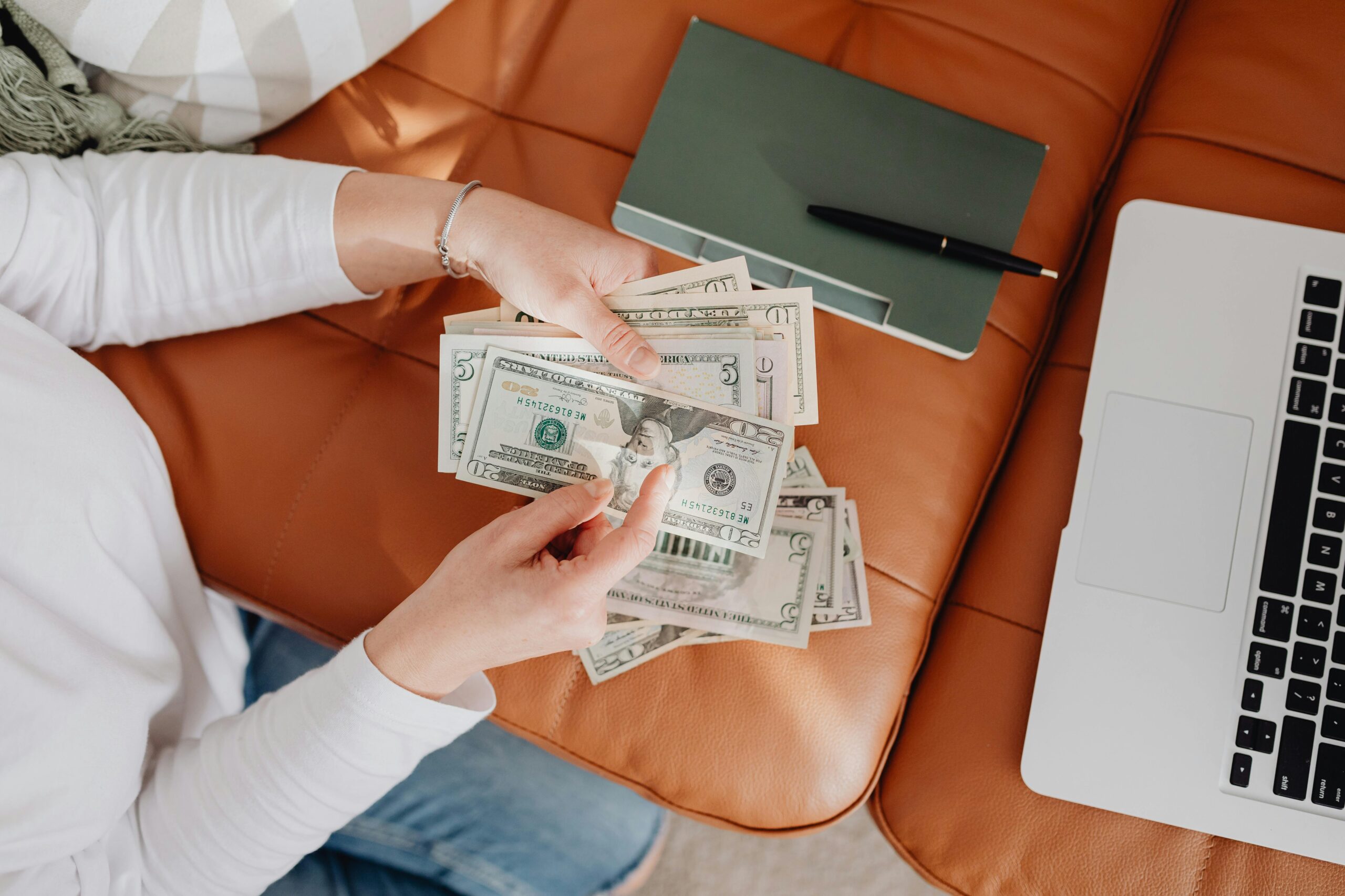 exploring creative ways to make money on the side, working from home and boosting income through flexible part-time opportunities