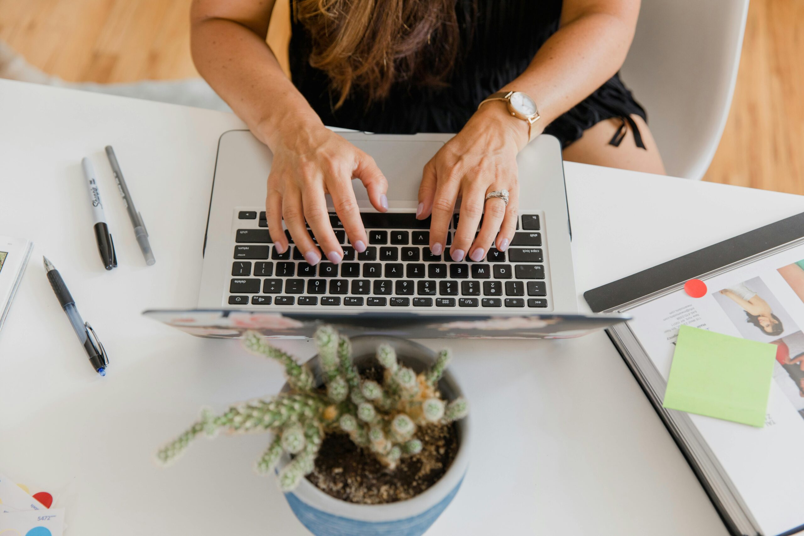 Learn how to write a resume with no experience and stand out to employers. Simple tips to highlight skills, strengths, and land your first job.