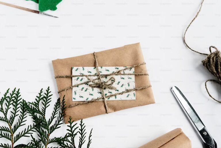 DIY Holiday Gifts That Save Money with handmade crafts, budget-friendly wrapping, and creative gift ideas.